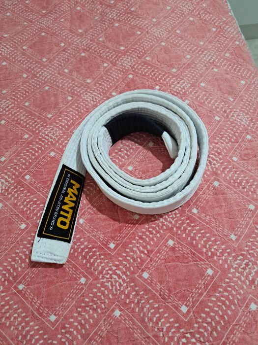 Продам кимоно для джиуджитсу