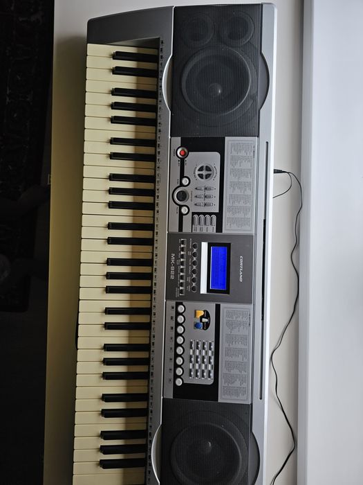 Синтезатор  Cortland MK922