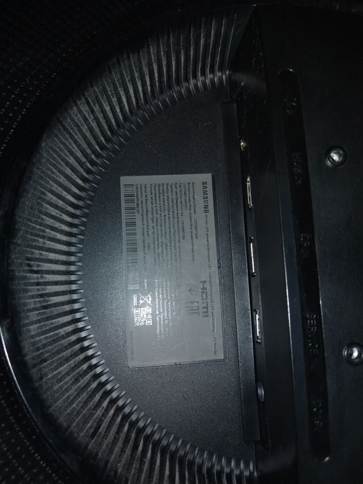 Продвется Монитор Samsung
