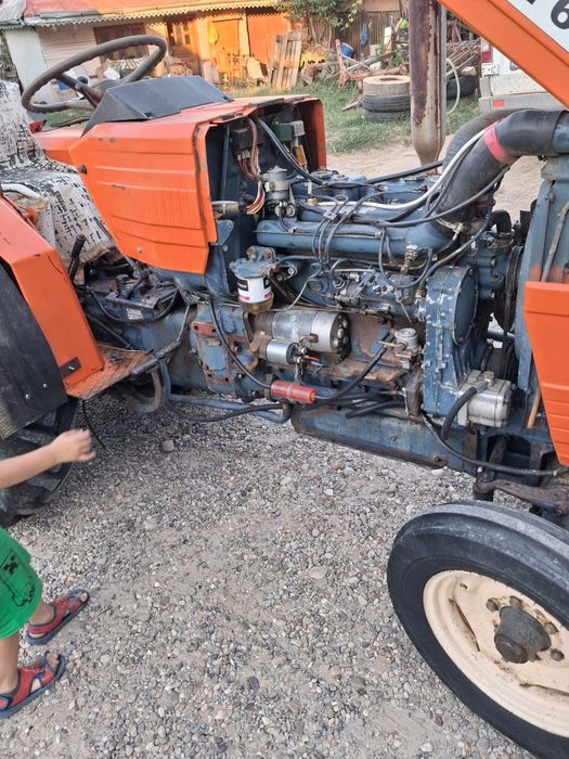 Tractor  utb viticol splar etc