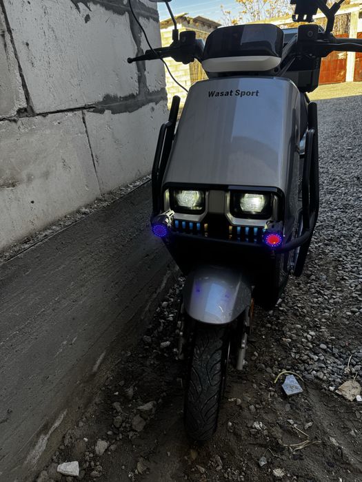 Скутер сотилади $500