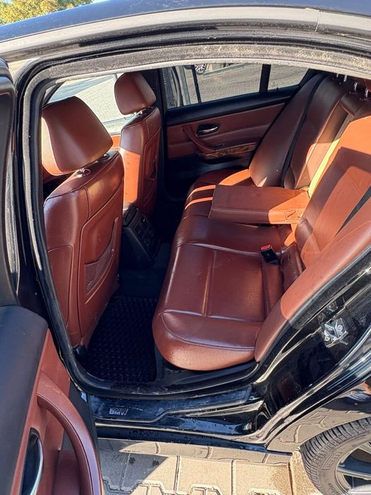 БМВ 320 дизел 163к.с. 2007г. М-пакет БАРТЕР ЦЕНА-5000€