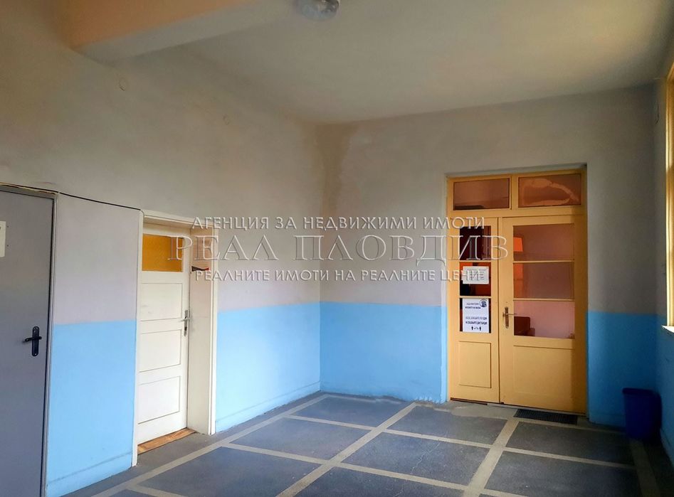 Офис в Стара Загора, област-гр.Чирпан площ 149 цена 55000