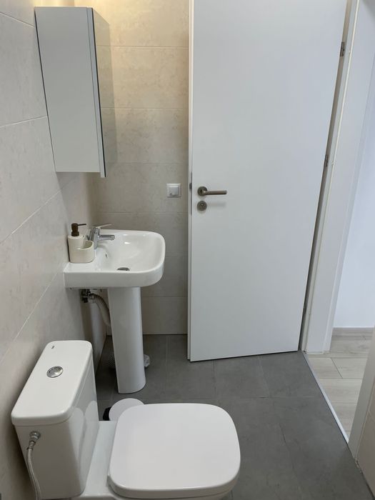 Apartament 3 camere de inchiriat