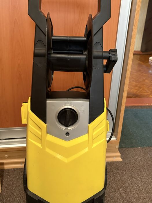 Продам мини мойку высокого давления