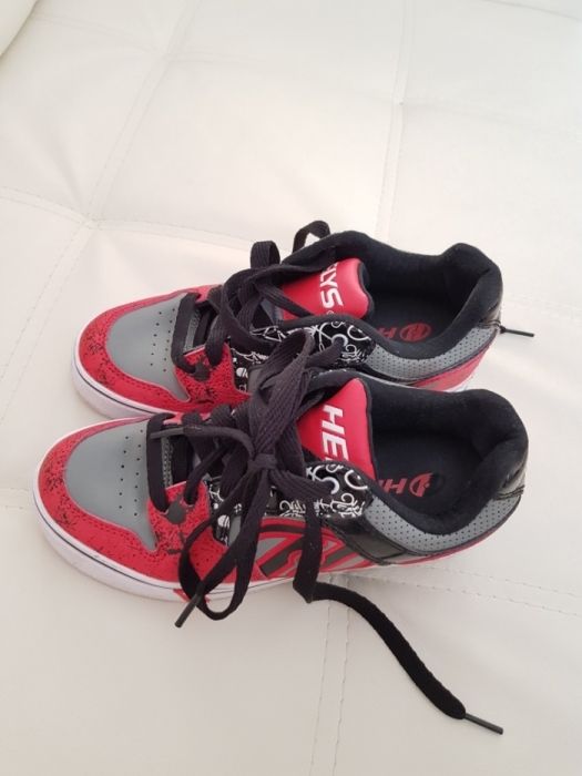 Ботинки с колёсиками Heelys (35рр)