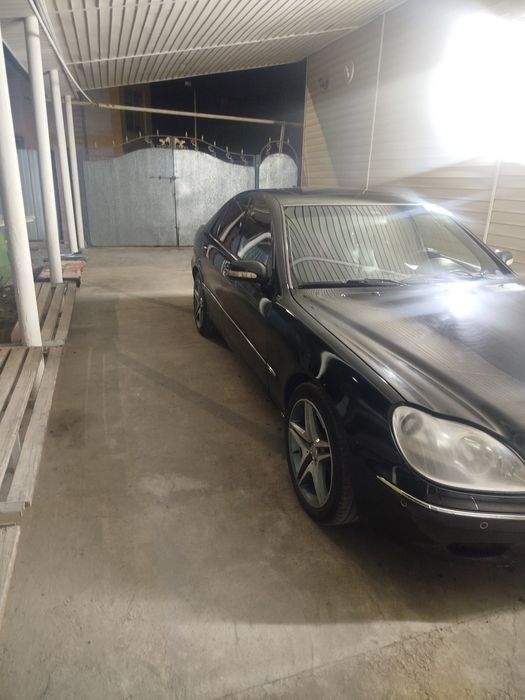 Mercedes Benz S220