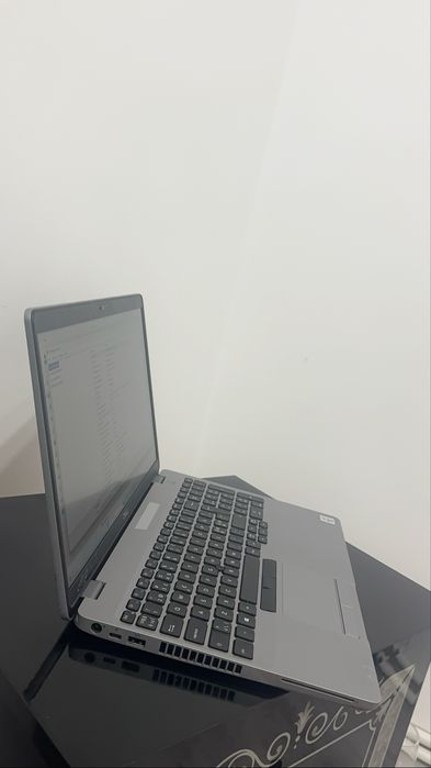 Vând Dell Latitude 5510