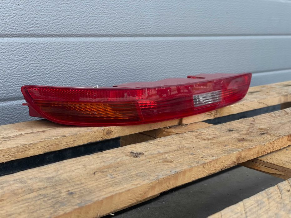 Десен стоп за броня AUDI Q3 8U