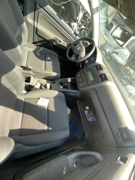 Dezmebrez vw golf 5 1.9 d 2.0 d bara/far/capota/aripa/hayon/stopuri/