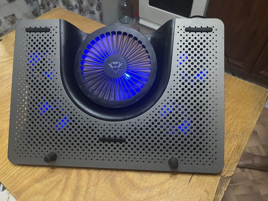 Подставка для ноутбука