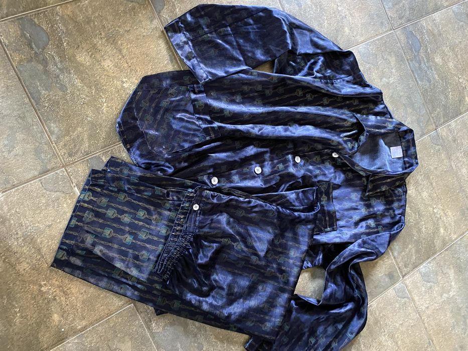 Продавам луксозно сатенирано шалте 30€