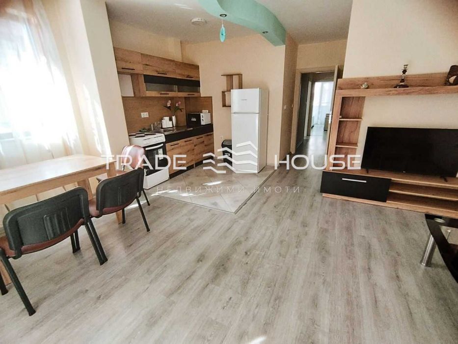 Дава се под наем Тристаен апартамент в Пловдив, Тракия - 100 кв.м за 599 € - Снимка #2