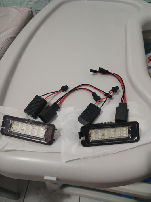 Becuri cu led auto