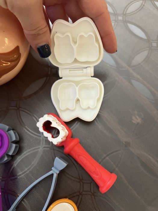 Игрален комплект play-doh зъболекар
