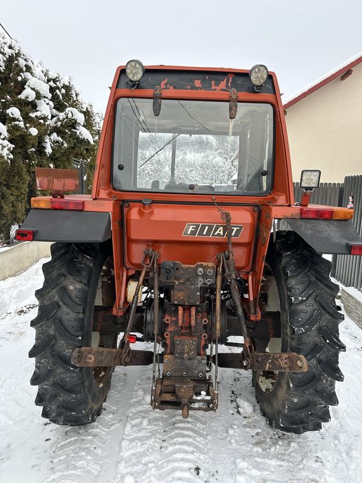 Tractor Fiat 580 DTH