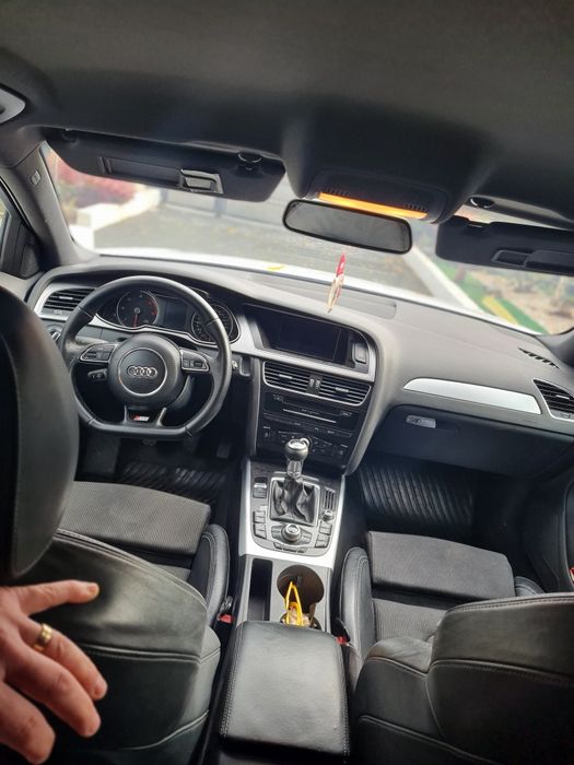 Vînd AUDI A4 B8.5