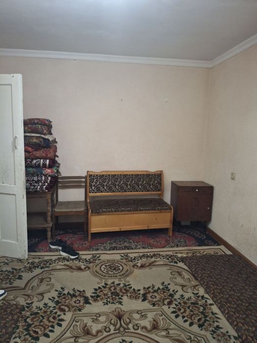 Srochna 1 Xona 2 Xona Qilingan Kvartira Ijaraga Topshiriladi. Oila