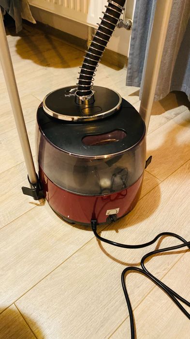 Aparat de calcat vertical cu abur Daewoo 2000 W