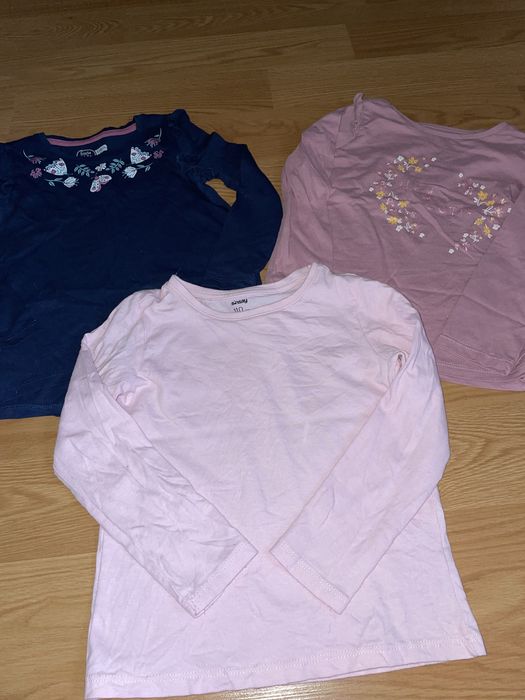 Bluzițe fetiță marimea 110 pantaloni 116