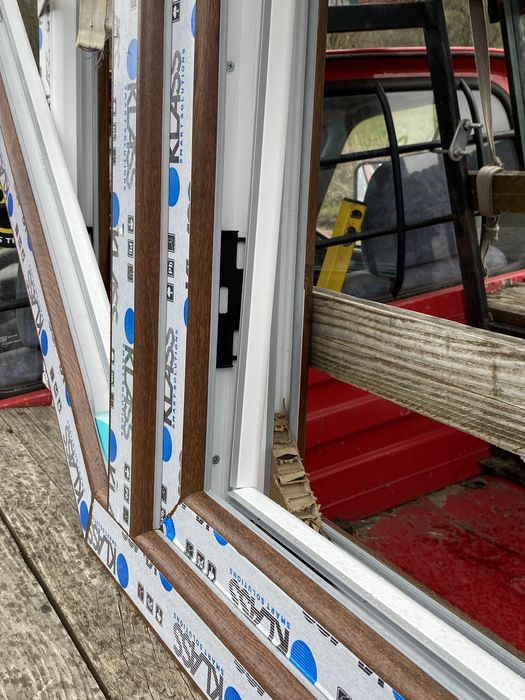 Doua termopane și sticlǎ (oferim transport și montare)