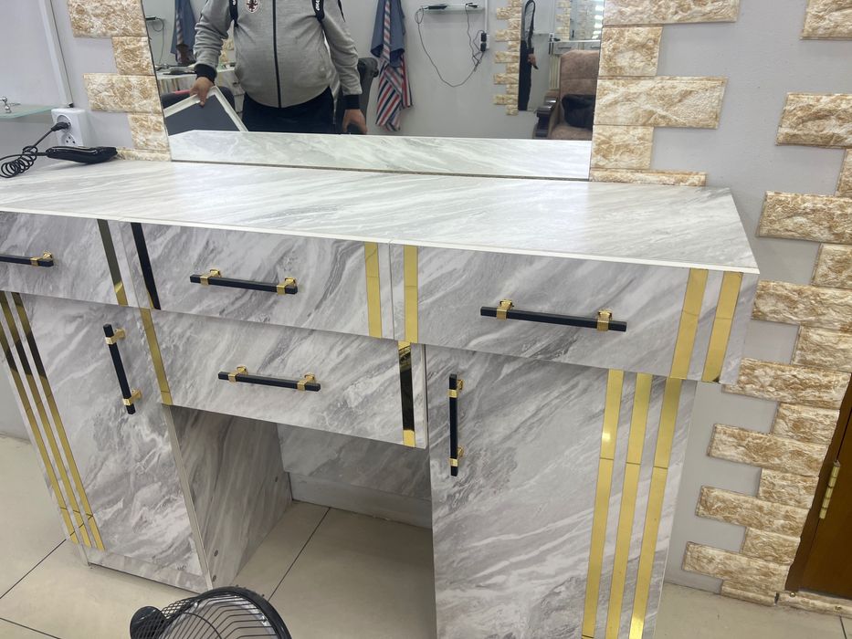 Sartaroshlar tumbasi