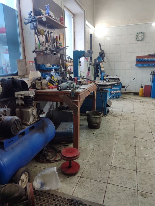 Продам шиномонтаж.