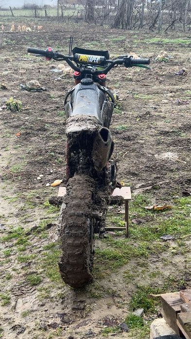 De vanzare cross 150cc