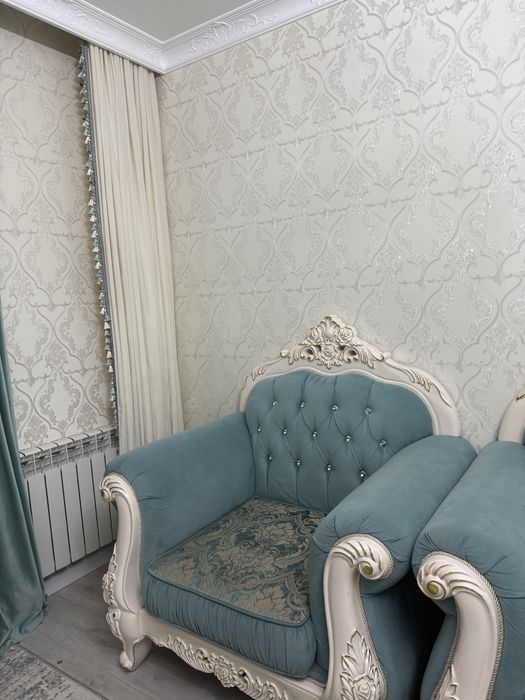 Королевский диван