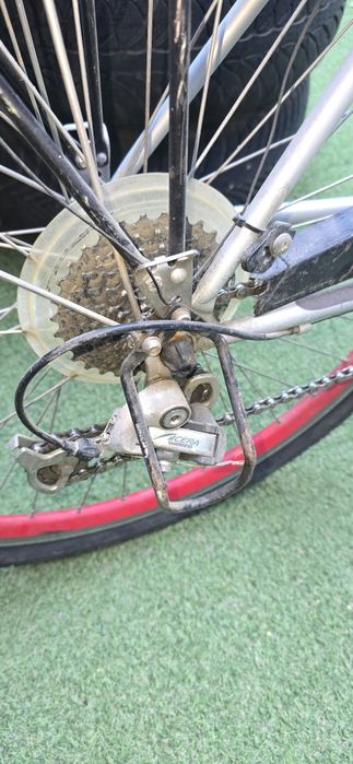 Bicicleta femei.