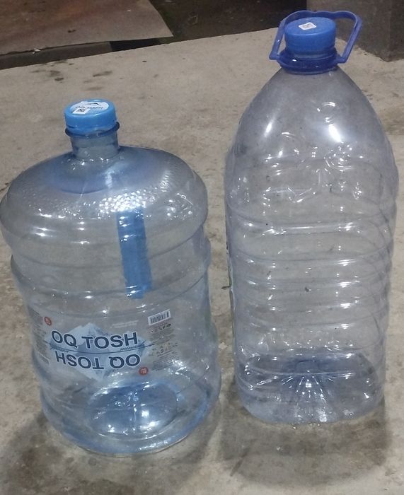 Продам баклажки 10 литров