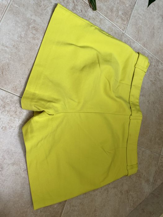 Елегантни и удобни поли-панталони MOHITO