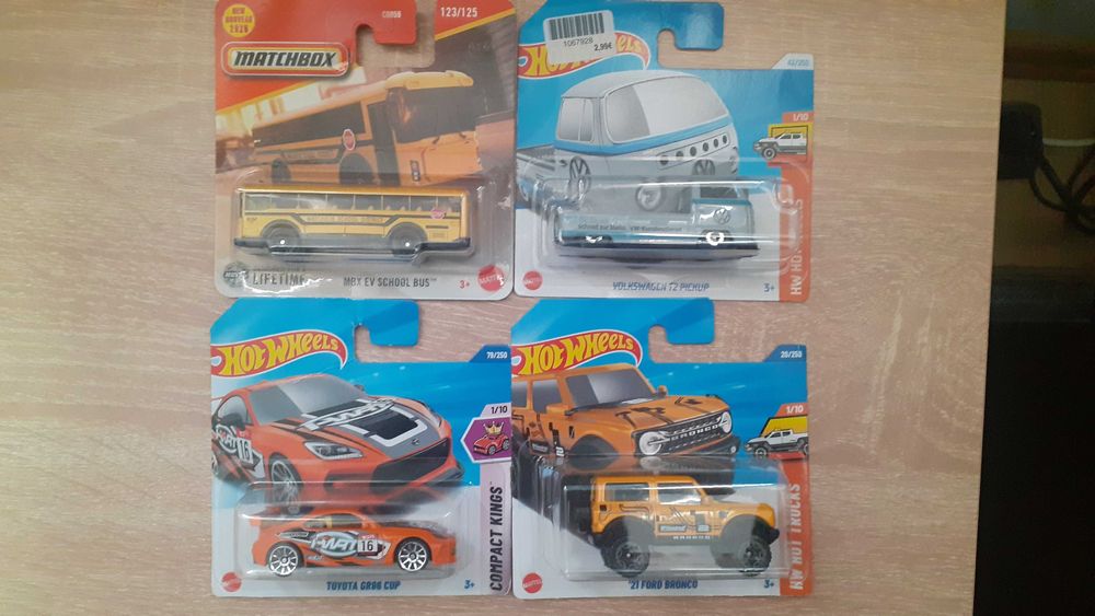 Hot wheels колички