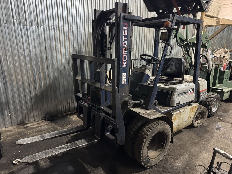 Вилочный погрузчик 2тонн