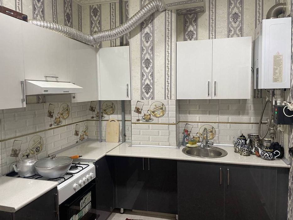 Chorsuda 1 xonali kvartira ijaraga beriladi