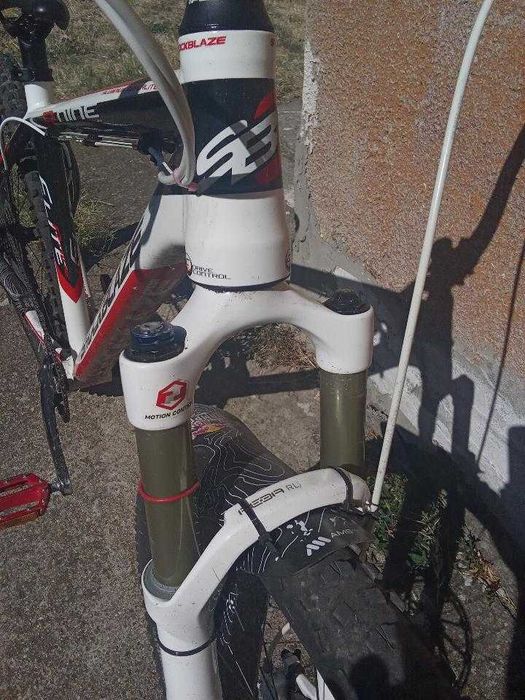 Продавам запазен SHOCKBLAZE R9