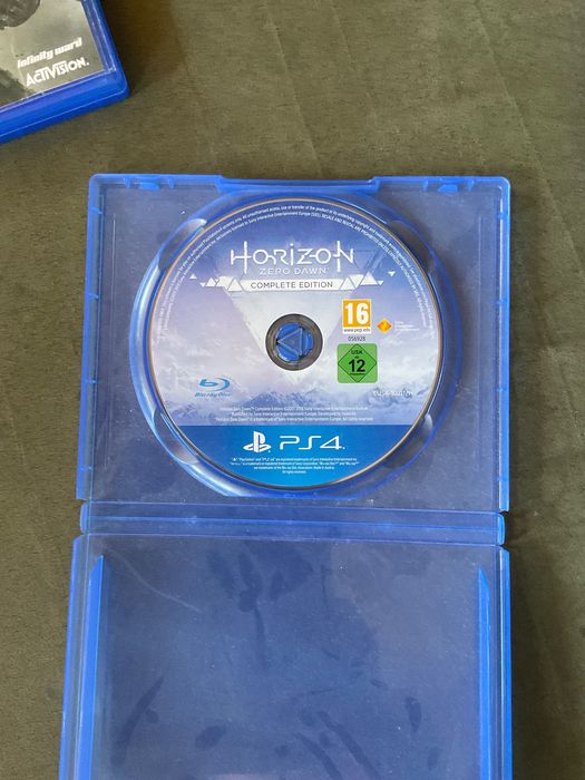 Игра за ps4 “call of duty infinite warfare “ “ horizon zero dawn “ “spider man marvel “