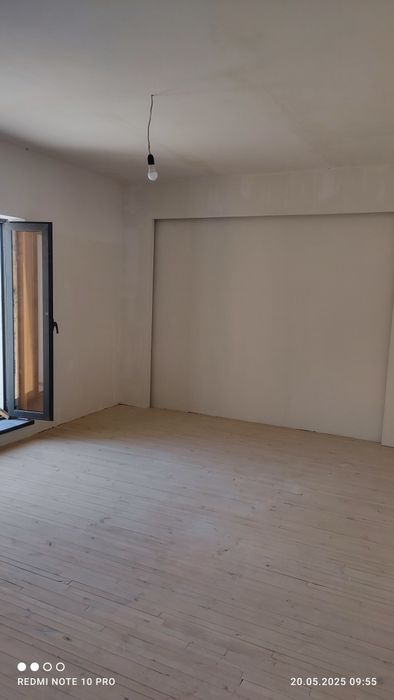 Ховли сотилади срочно