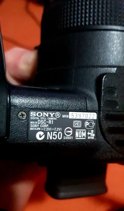 aparat sony cyber shot dsc r1