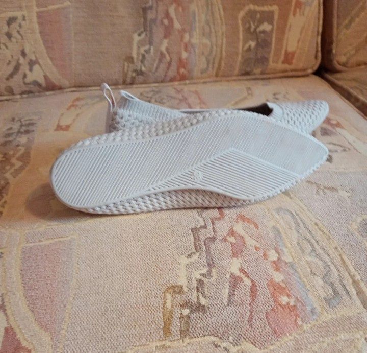 Vând opincuțe confortabile