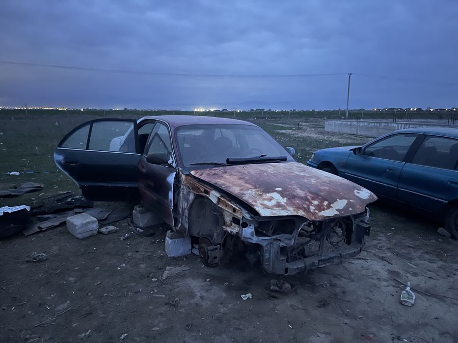 Разбор на запчасти Саната 2 покаления  1994