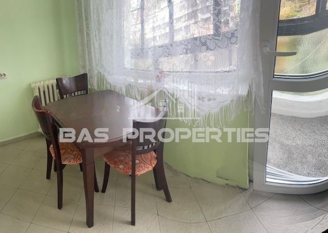 Продава се Тристаен апартамент в София, Красно село - 78 кв.м за 2936 €/кв.м - Снимка #1