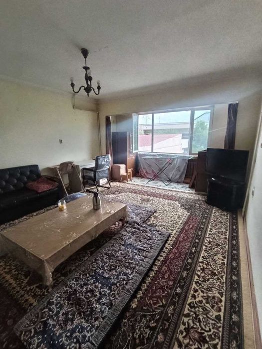 Продается квартира в Мирабадском районе Куйлюк массив-4, 3х ком 2-этаж