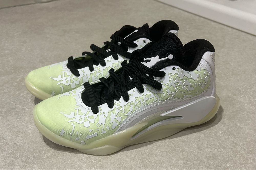 Nike Jordan Zion 3