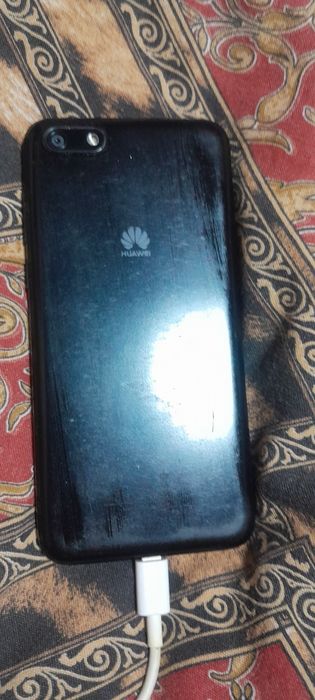 Продам телефон хуавей