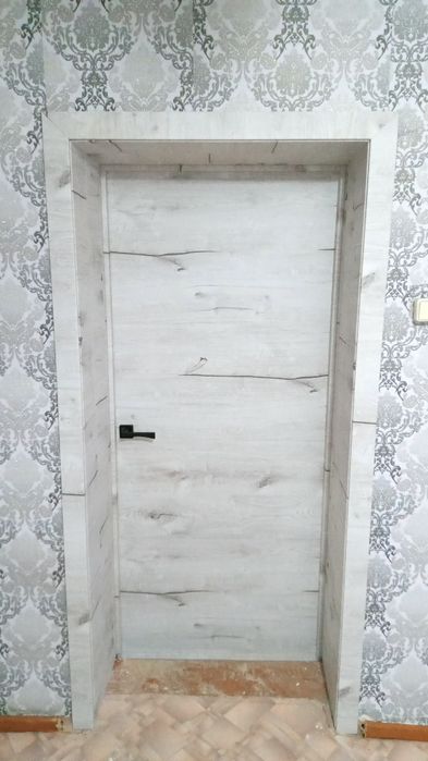 Установка межкомнатных дверей