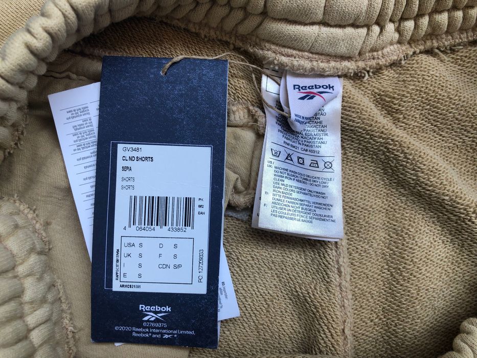 НОВИ Reebok Shorts OРИГИНАЛНИ мъжки къси пснталони - M/L