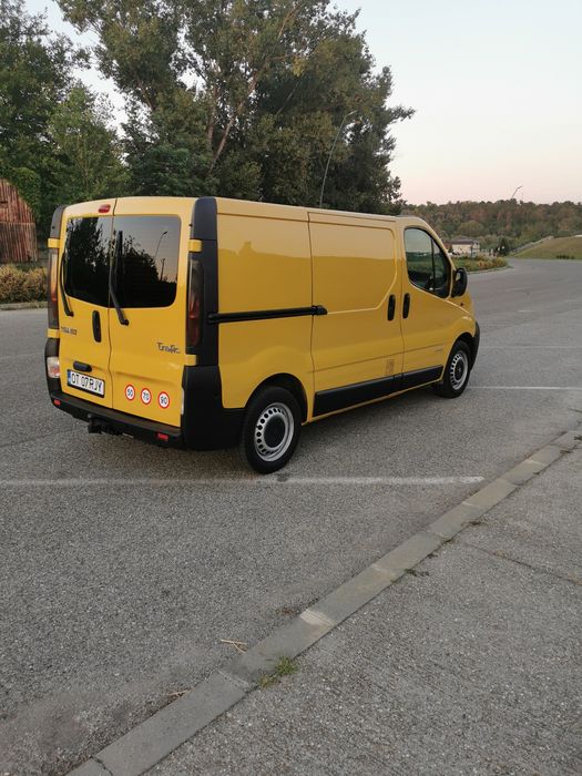 RENAULT Trafic 2005 — imagine 4