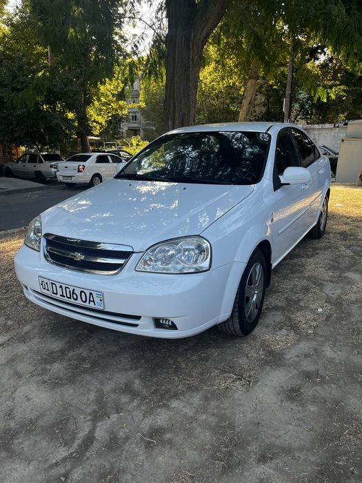 Lasetti 1.8 moshina tayor minishga