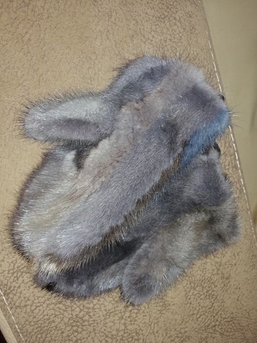 Норковые  детские варежки